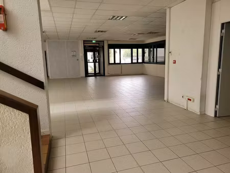 vente bureau 800 m² bayonne (64100)