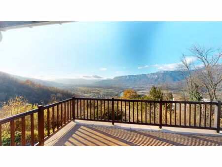 maison la combe de lancey 200 63 m2