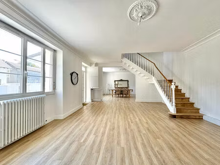 vente maison 6 pièces 190m2 aressy 64320 - 349000 € - surface privée