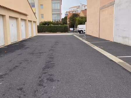 vente parking canet-plage 66140 - - surface privée
