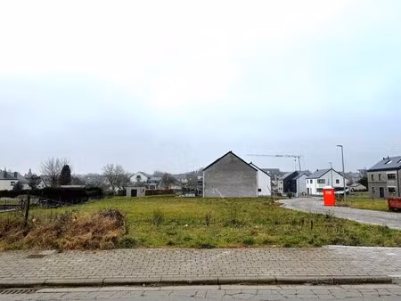 terrain à bâtir 3a45ca quartier calme maison 3 façades