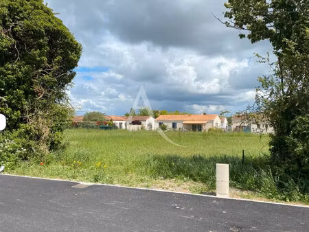 vente terrain  327.00m²  pisany