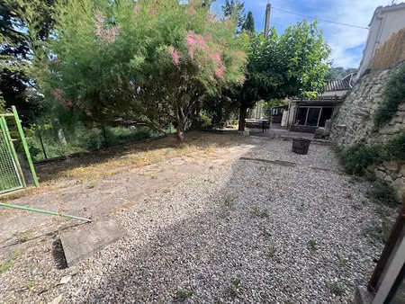 location appartement 3 pièces 81.25 m² à le beaucet (84210)  850 €