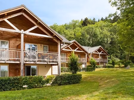 location meublée appartement 3 pièces 49 m² à evian-les-bains (74500)  1 260 €