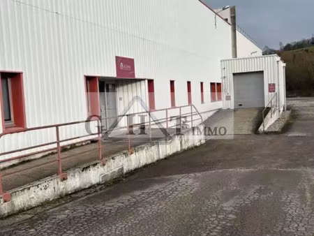 à louer 2000 m² à aumale