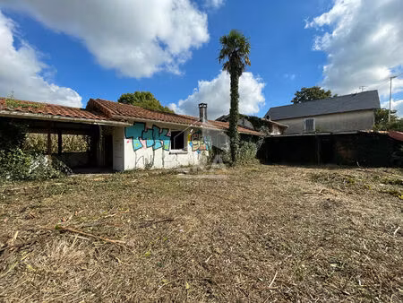 terrain de 560 m² à nousty . vue sur les pyrénées