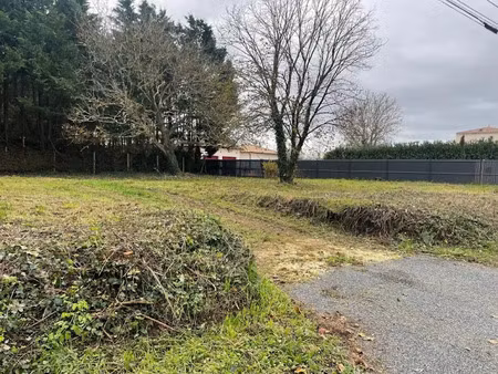 vente terrain à batir 800 m² à romegoux (17250)  70 000 €