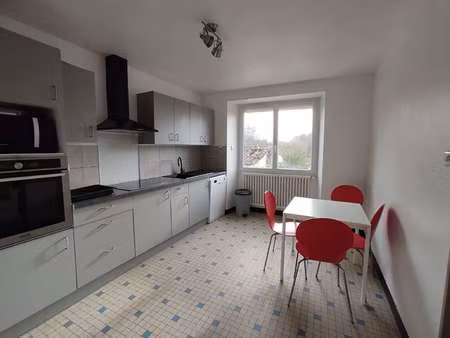 location maison meublé à la salle-et-chapelle-aubry (49110) : à louer meublé / 70m² la sal