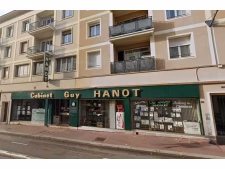 location commerce rouen 76100