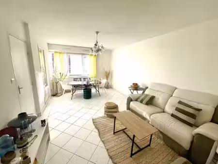 vente appartement 4 pièces 74 m2 à sainte-maxime