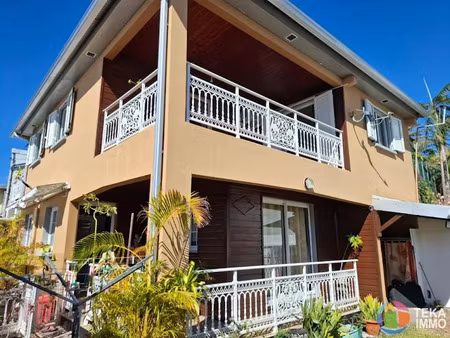 vente maison 8 pièces 185 m² à sainte anne (97437)  285 000 €