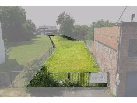 terrain à bâtir orienté sud-ouest de 7a 44ca