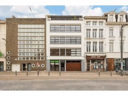 matched kevin@wellimmo.net voor meer info! gelijkvloers appartement 101m² met buitenruimte