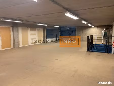 local d'activité 959 m²