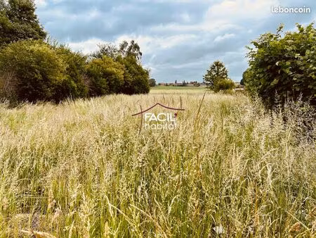 terrain 880 m² leforest