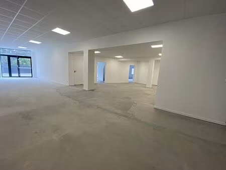 location local d'activités tinqueux 1 280 m²
