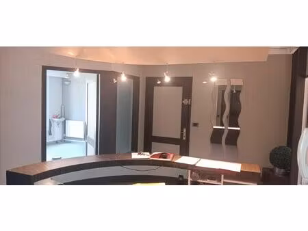 location bureau 4 pièces 85m2 rodez 12000 - 1273 € - surface privée