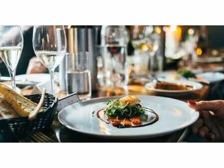 vente local commercial 110m2 bayonne 64100 - 368000 € - surface privée