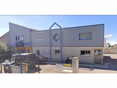 location commerce 130 m² à congénies (30111)