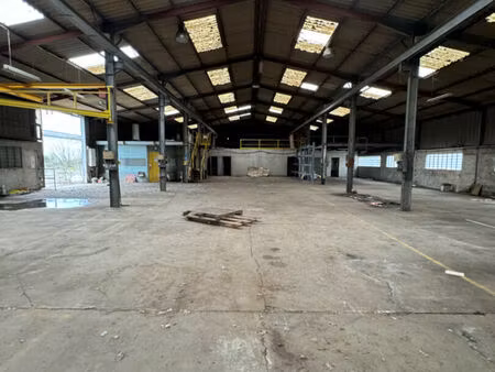 location local industriel 900 m² à mourenx (64150)