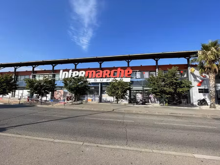 location commerce 164 m² à la ciotat (13600)