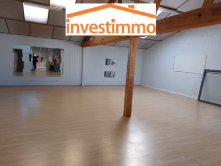 location commerce 270 m² à desvres (62240)