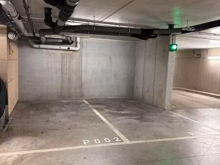 garage à louer à molenbeek-saint-jean € 90 (khvq2) - immo groot leeuw | zimmo