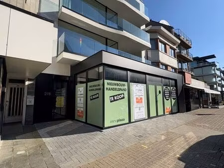 espace commercial polyvalent à vendre à saint-idesbald