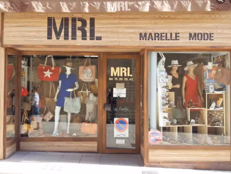 fond de commerce 40m2 - prêt à porter