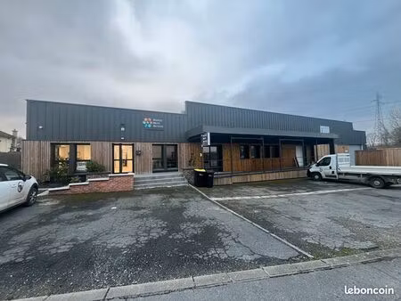 bureaux 827 m² gauchy