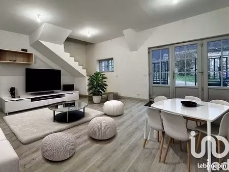 maison 3 pièces 80 m²