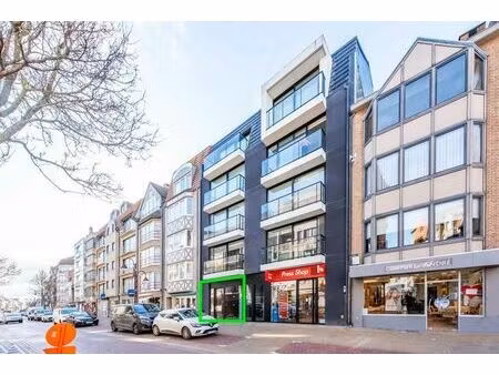 propriété commerciale casco de 105m² à un emplacement de ch…