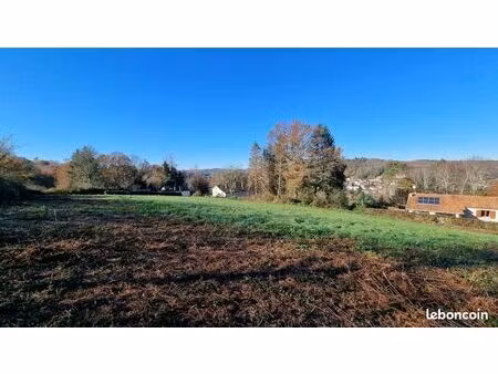 terrain 2 500 m² vergt