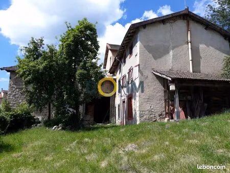 propriété 6 pièces 113 m²