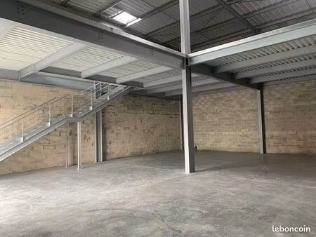 location local d'activites de 289 m2 a 1.200 m2