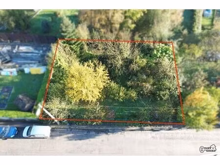 *** plus disponible *** terrain à bâtir de 464m²