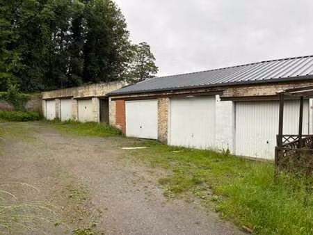 *** plus disponible *** batterie de 7 garages