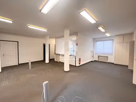 à louer local commercial 120 m² – 3 300 € |calais