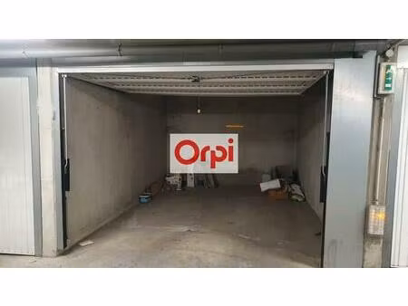 location commerce 16 m² à porto-vecchio (20137)