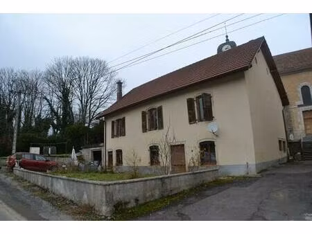 vente maison 9 pièces 150 m² vyt-lès-belvoir (25430)