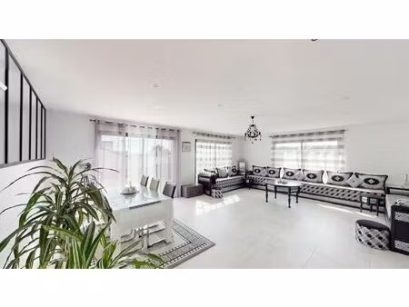 maison de plain pied de 136 m² avec 4 chambres