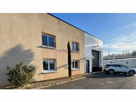 local commercial bornel 5 pièce(s) 491 3 m2