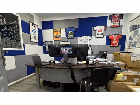 local commercial bornel 6 pièce(s) 413 6 m2