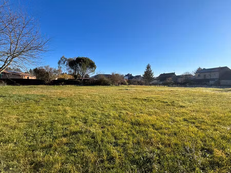 a vendre terrain plat à savignac les eglises 24420