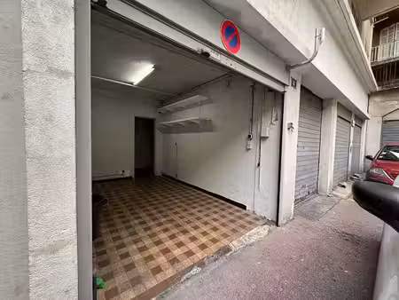 location locaux professionnels 2 pièces 18.35 m² à marseille 2ème (13002)  670 €