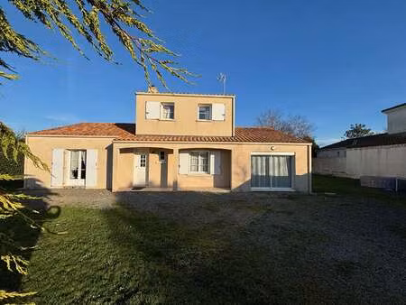 vente maison piscine à givrand (85800) : à vendre piscine / 164m² givrand