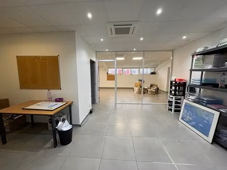 location bureau vendargues 280 m²