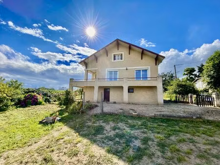 maison avec vue dégagée  spacieux terrain - 71118 st martin belle roche