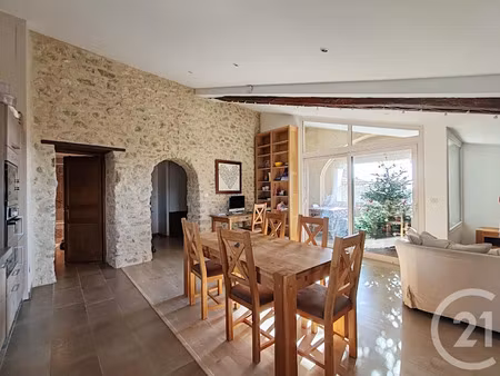 vente maison 9 pièces 195.94 m² à lurs (04700)  462 000 €