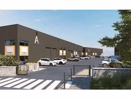 vente bureaux et commerces à spay (72700) : à vendre / 372m² spay